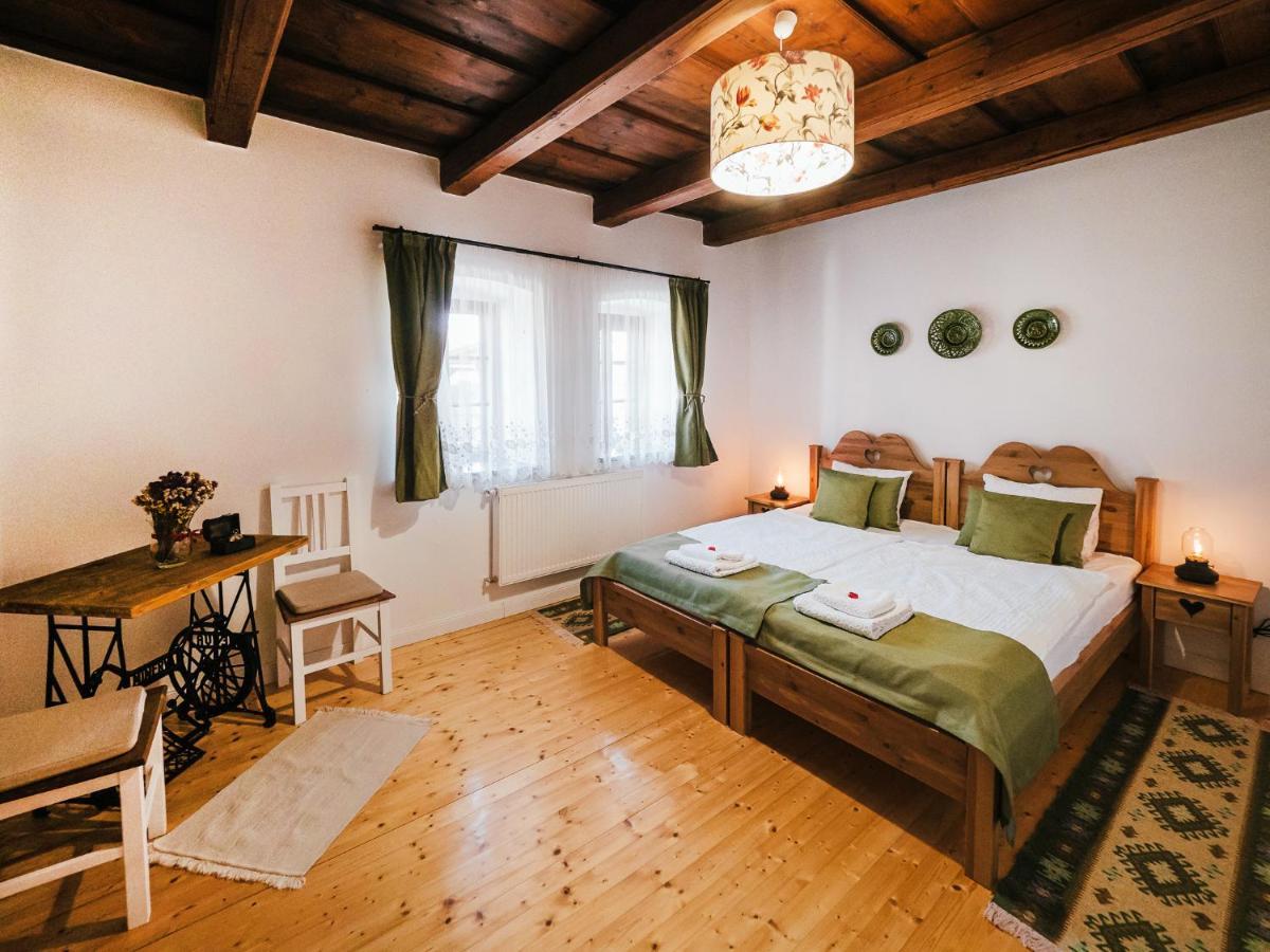 A Mi Kishazunk Vendeghaz Apartment Szomod Exterior photo